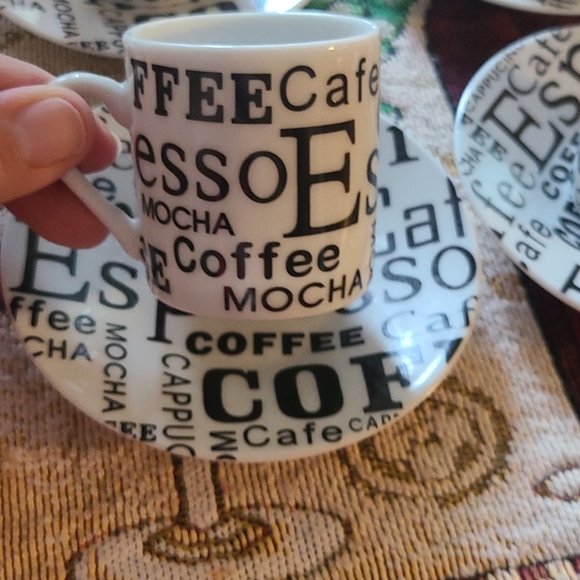 Set of Minnie cups. - Picture 3 of 4